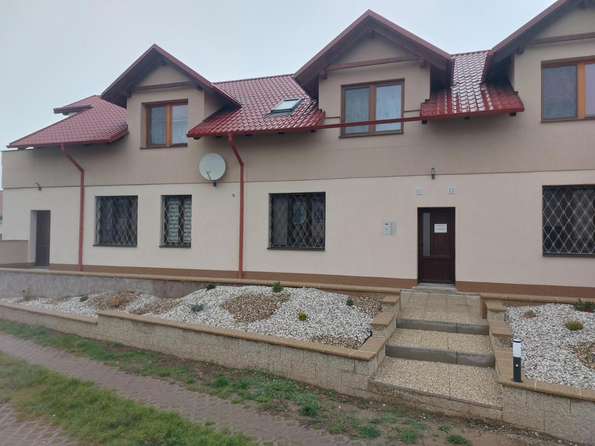 Penzion Tosa Klasterec nad Ohri Ngoại thất bức ảnh